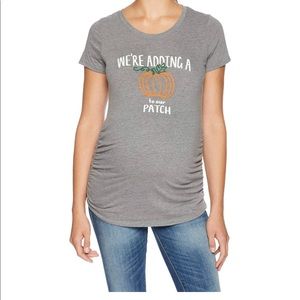 Pregnancy announcement shirt NWOT